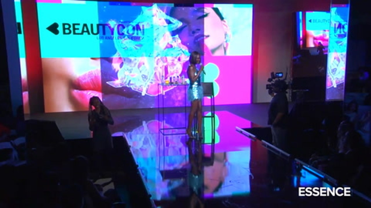 WATCH: BEAUTY CON: Masterclass With Plastique