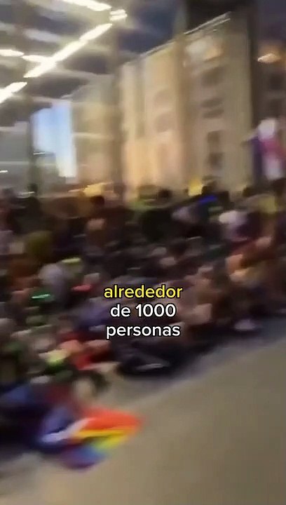 La viral reunión de las personas que se autodefinen como perros