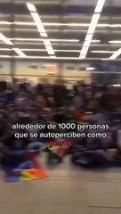 La increíble reunión de las personas que se autoperciben como perros