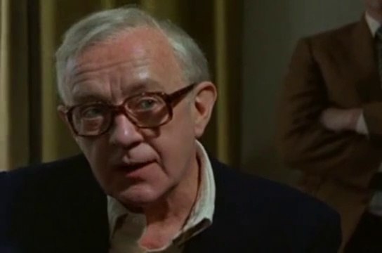 Tinker Tailor Soldier Spy. Ep3 Alec Guinness • Beryl Reid