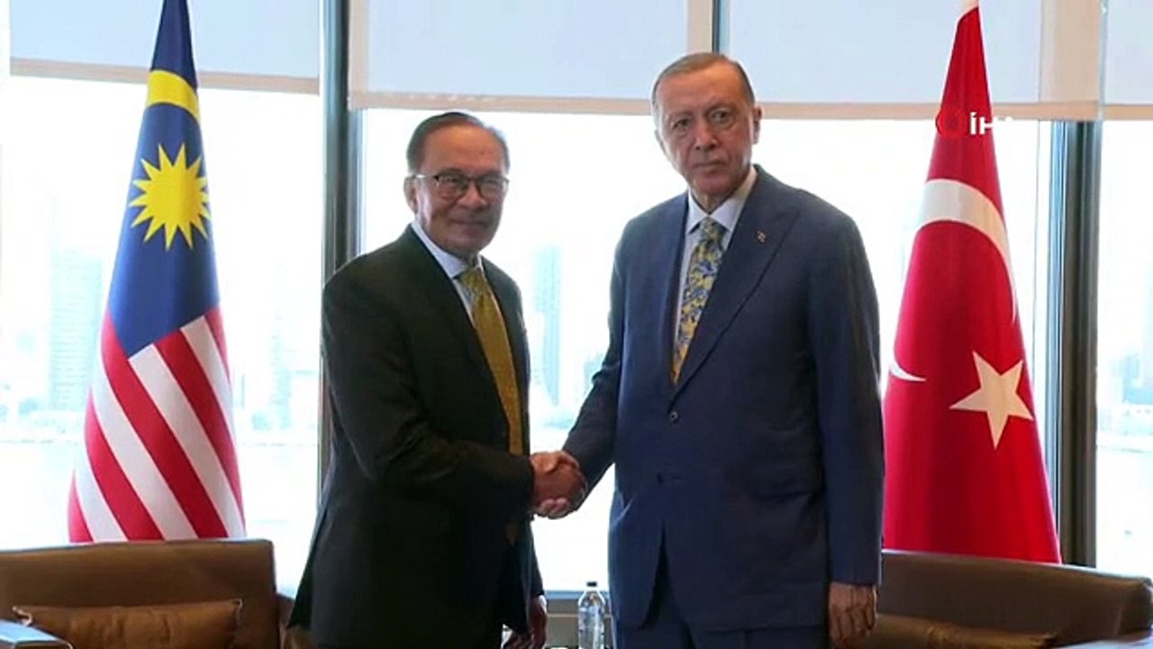 Cumhurbaşkanı Erdoğan, Malezya Başbakanı İbrahim'i kabul etti
