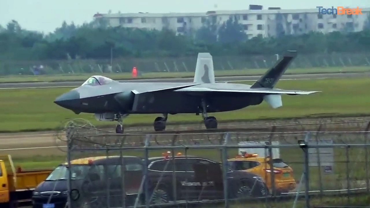 VIDEO: Beeindruckende Bilder der chinesischen J-20-Jäger vor der Luftshow in Zhuhai