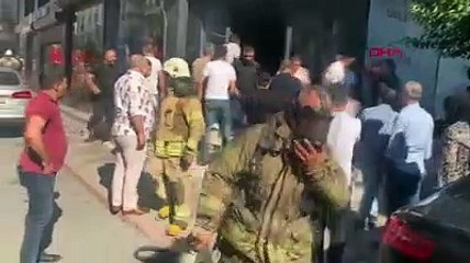 İstanbul'da korkutan yangında can pazarı! Mahsur kalanlar böyle kurtarıldı