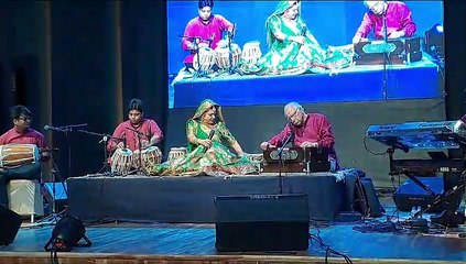 'गणपति को लग गई नजरिया, गौरा मैया टीका लगा दो