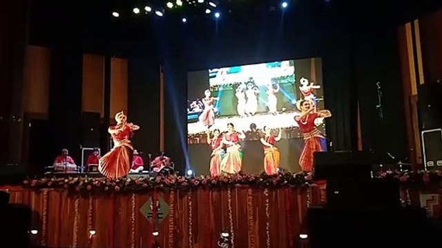 मंच पर मुस्कुराई 11 राज्यों की लोक संस्कृति, कलाकारों ने सजाया 'सुर-ताल' का गुलदस्ता