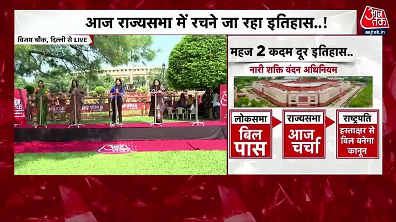 Congress MP Rahul Gandhi met the porters in Delhi