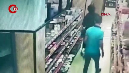Markette taciz Kadının etek altı görüntüsünü çekti!