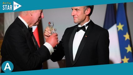 Emmanuel Macron tactile avec Charles III, des gestes qui font beaucoup réagir