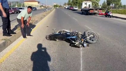 Motosikletin kaldırıma çarpması sonucu, 2 lise öğrencisi hayatını kaybetti