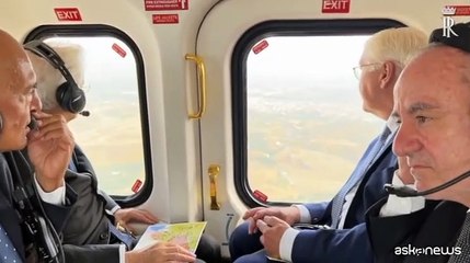 Mattarella e Steinmeier in elicottero sorvolano zone incendi Sicilia