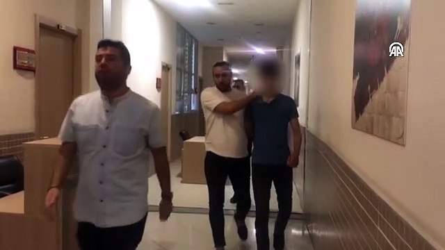 Atatürk'ün fotoğrafına uygunsuz hareketlerde bulunan 17 yaşındaki lise öğrencisi tutuklandı