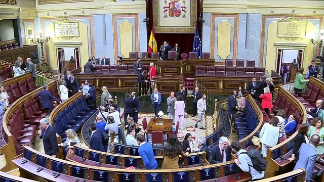 Diputados en el Congreso reaccionan a las palabras de Guerra y González sobre la amnistía