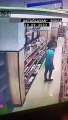 Müşterinin etek altı fotoğrafını çeken market çalışanı gözaltına alındı