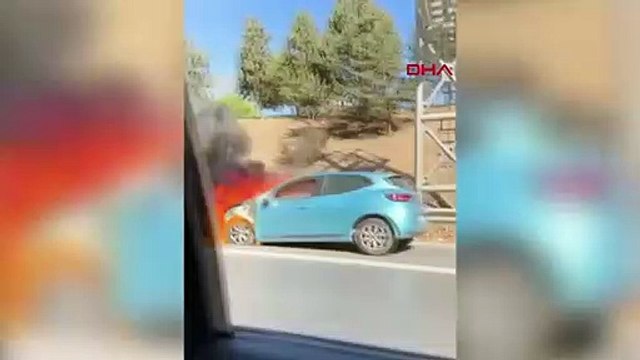 TEM Otoyolu Sultangazi Mevkiinde Otomobil Yangını