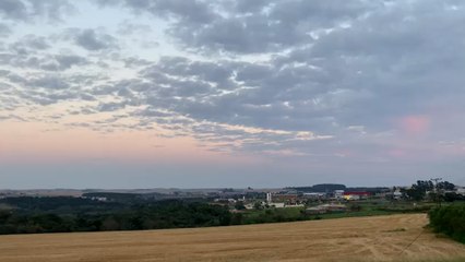 Mais um dia quente em Cascavel com máxima prevista de 34°C