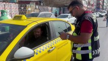 Kadıköy'de Trafik Denetimi: 7 Taksi Şoförüne Cezai İşlem Uygulandı