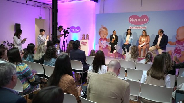 Los nuevos muñecos con síndrome de Down y con Implante Coclear fomentan la diversidad en niños