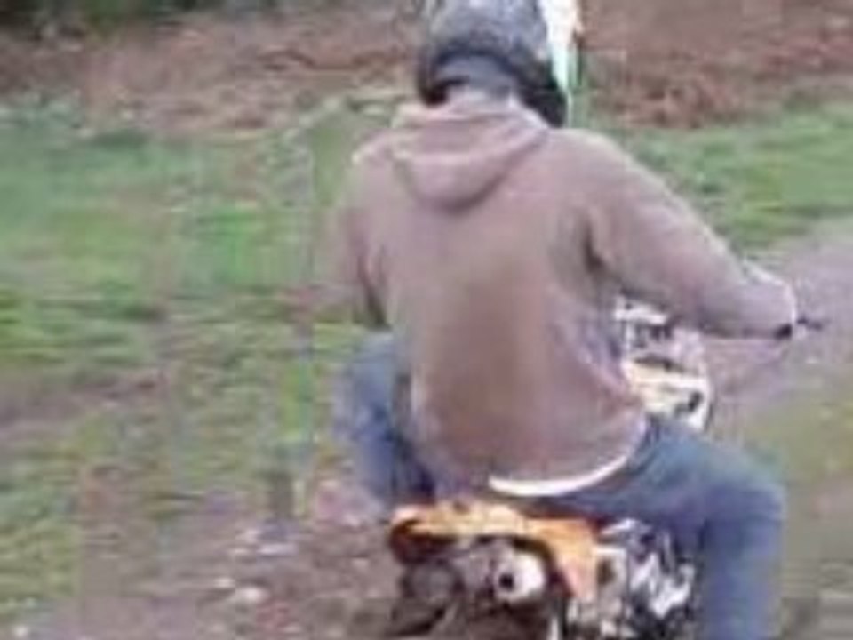 Coco moto crotte