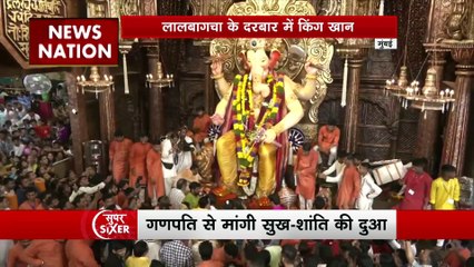 Super Sixer : लालवागचा राजा के दर्शन करने पहुंचे शाहरूख खान