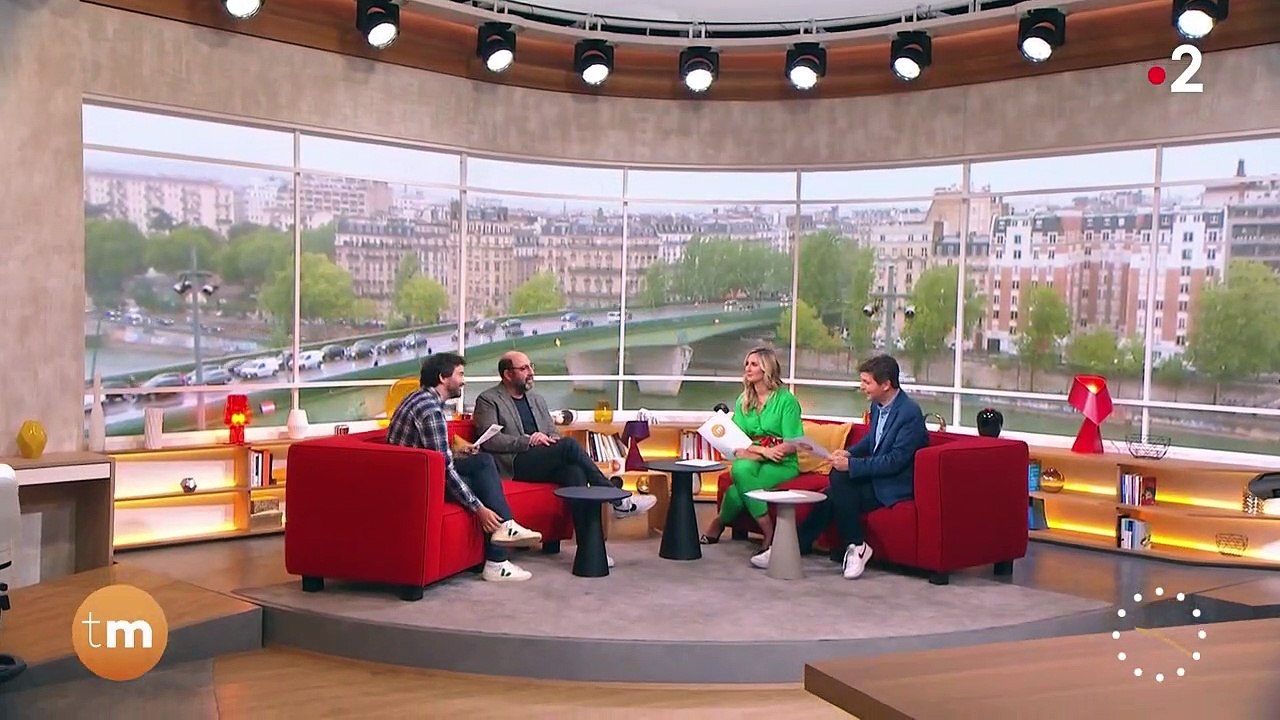 "Elle explose tous les records" : Thomas Sotto adresse un clin d'oeil à Julian Vignali dans "Télématin"