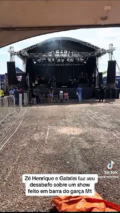 Zé Henrique e Gabriel realiza show sem público em MT e lamenta: "Chateia"