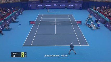 Murray cruises to victory on China return