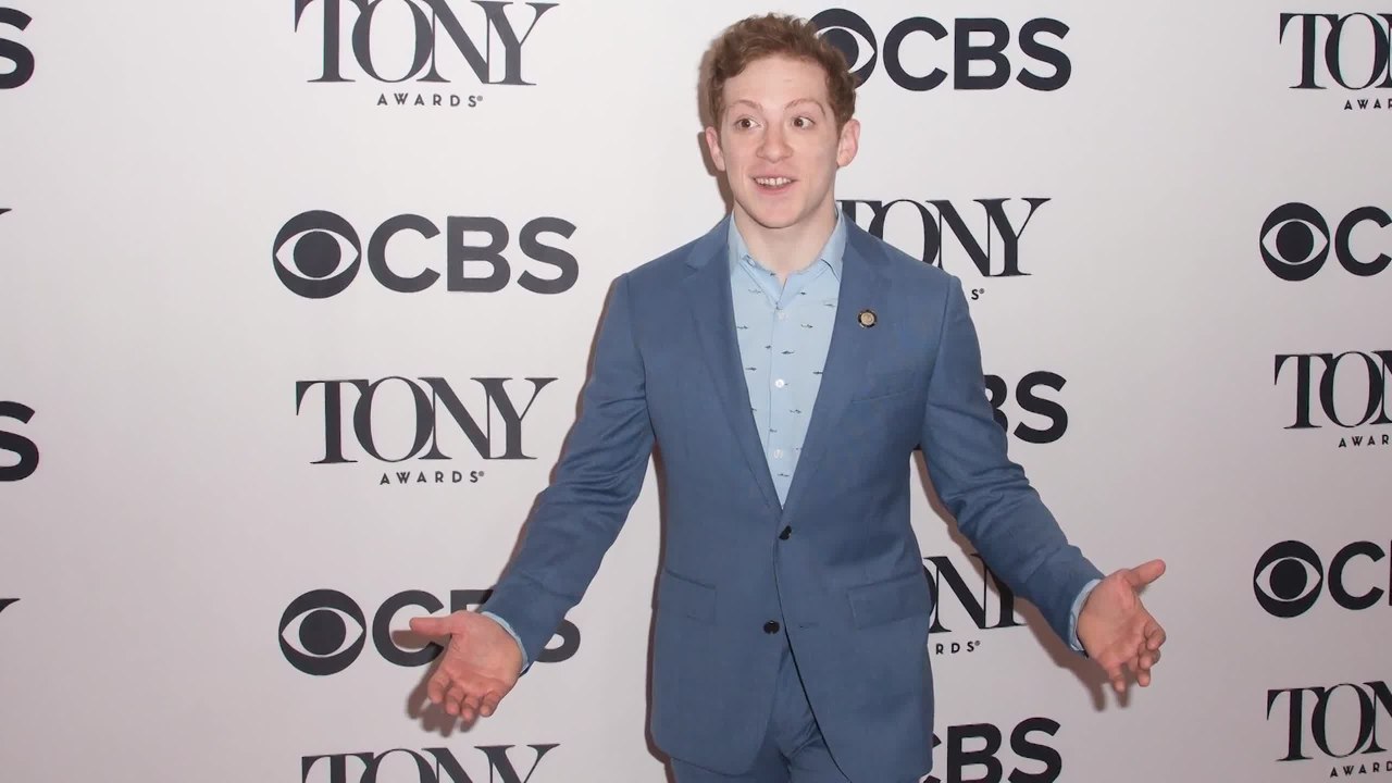 Ariana Grande’s Rumored Boyfriend Ethan Slater Files For Divorce From Wife Lilly Jay