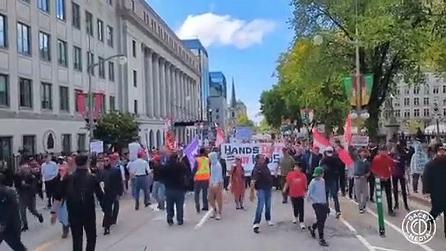 Kanada'da da ailelerden 'toplumsal cinsiyet eşitliği' protestosu!