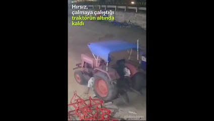 Curieuse façon de se remettre le dos en place