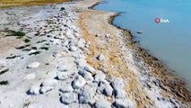 Arin Gölü'nde kuraklık: Duvar kalıntıları ve mikrobiyalitler gün yüzüne çıktı