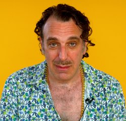 Avec son "French Kiss", Chilly Gonzales chante son amour de la France