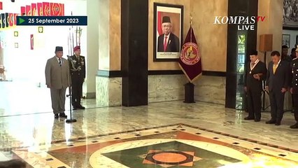 Momen Prabowo Beri Anugerah Dharma Pertahanan pada Habib Luthfi bin Yahya