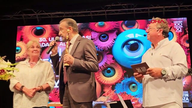 Adana Altın Koza Film Festivali'nde Onur Ödülleri Perran Kutman ve Cihan Ünal'a verildi