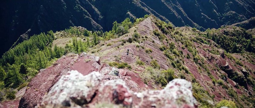 Sur les chemins noirs Bande-annonce (IT)