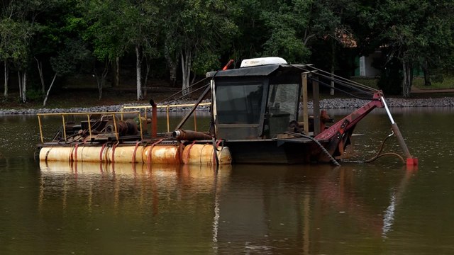 Desassoreamento do Lago Municipal em Cascavel atinge 88%