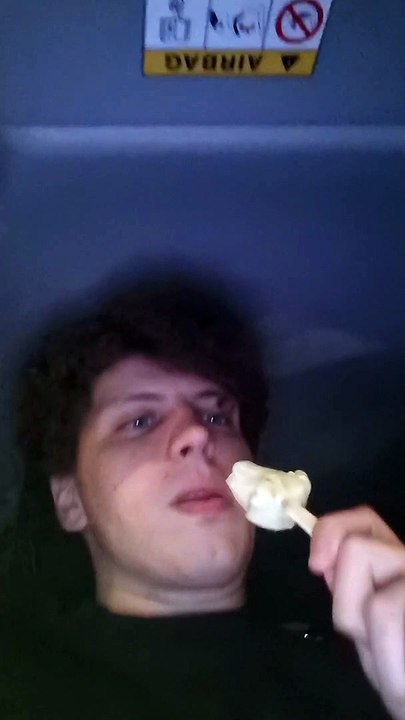 Le pb avec Jay Z c que si t'es blanc tu peux chanter 3 mots quoi