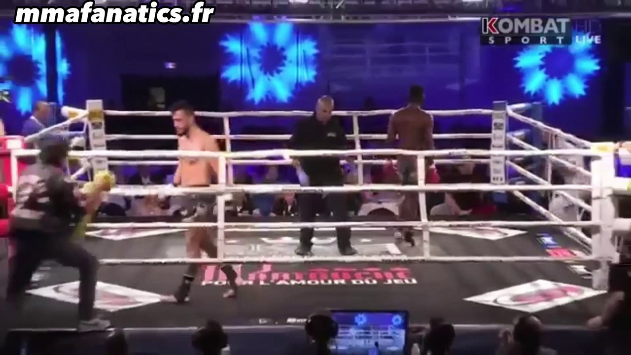 Cedric Doumbé vs Vedat Hoduk 2 (combat complet)