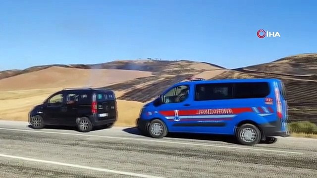 Bayat'ta korkutan anız yangını: Yüzlerce dönüm alan yandı, binlerce hayvan telef oldu