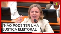 Gleisi Hoffmann critica existência da Justiça Eleitoral e multas aplicadas pelo TSE