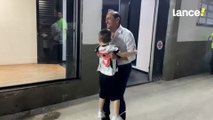 Ramón Díaz recebe o carinho dos netos após goleada do Vasco