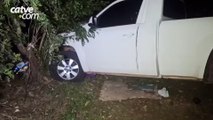 Caminhonete fica destruída após atingir árvore em Toledo Um jovem de 22 anos foi atendido pelo Siate