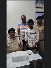 Smuggler arrived with hashish worth Rs 5 lakh, got down from the bus