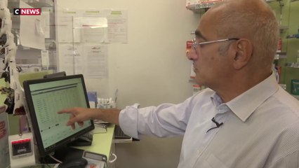 Les tests positifs au Covid-19 sont en hausse, mais sans suivi des données