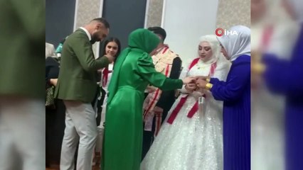 Geline altın yerine 5 litrelik Ayçiçek yağı takıldı!
