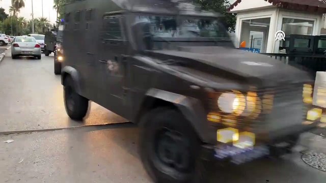 Mersin'de dublör kullanarak dolandırıcılık yapan suç örgütüne baskın! Operasyonda 130 polis görev aldı