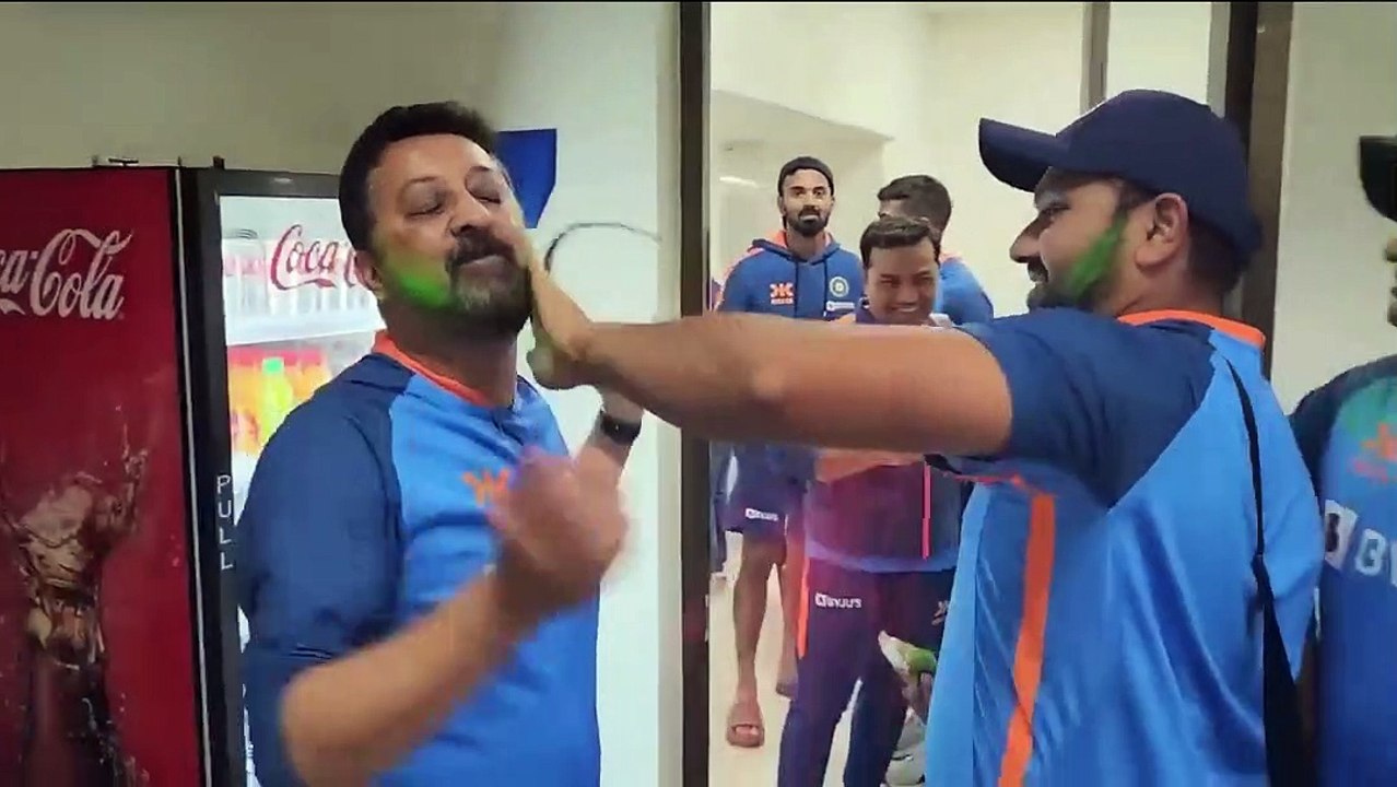 भारतीय क्रिकेटरनी केली धुलिवंदन साजरी!Indian cricketer holi celebration