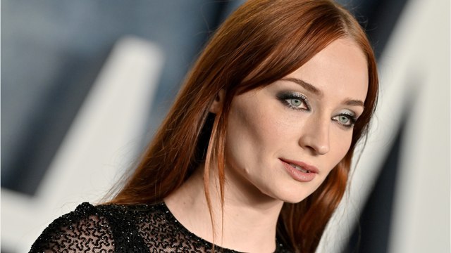 Voici - Sophie Turner accuse son ex-mari Joe Jonas de retenir illégalement ses enfants aux États-Unis