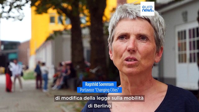 La clamorosa retromarcia di Berlino: la nuova legge sulla mobilità favorisce le auto