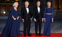 Macron, İngiltere Kralı 3. Charles'ın Fransa ziyareti kapsamında Versailles Sarayı'nda akşam yemeği verd