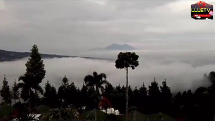 viral,pemandangan ,awan,di puncak bogor